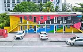 Miami Vice - Wynwood Studios By Pattio